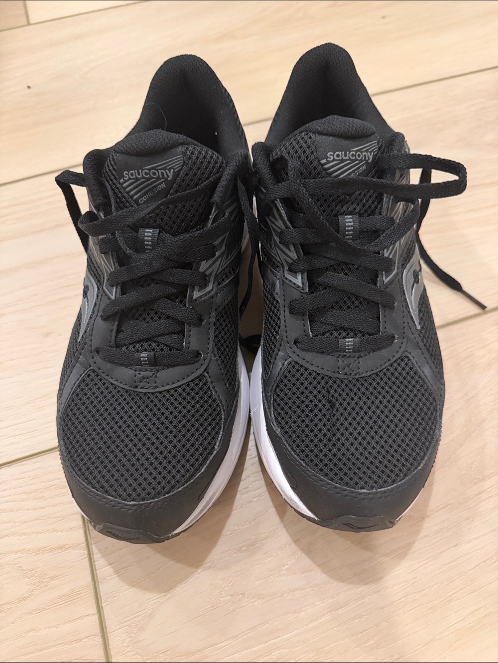 Men’s Saucony Cohesion Running Shoes Size 8